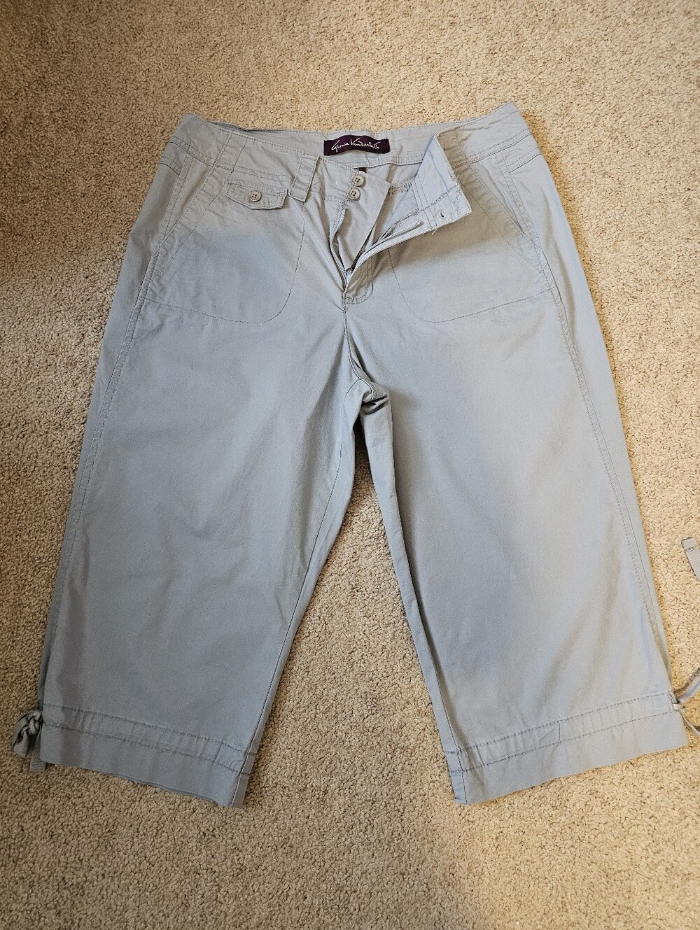 Sz 12 Light GRAY CAPRIS EXCELLENT CONDITION!